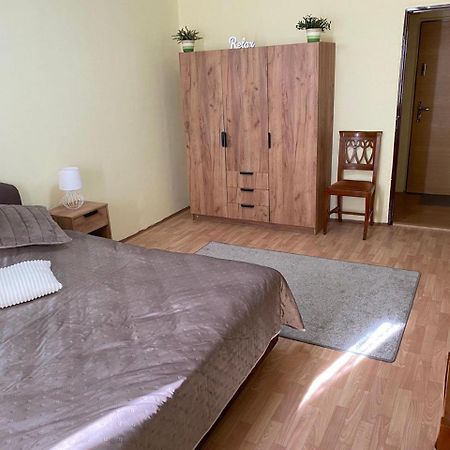 Apartmany 2Kk U Fakultni Nemocnice Volne Parkovani Hradec Králové 外观 照片